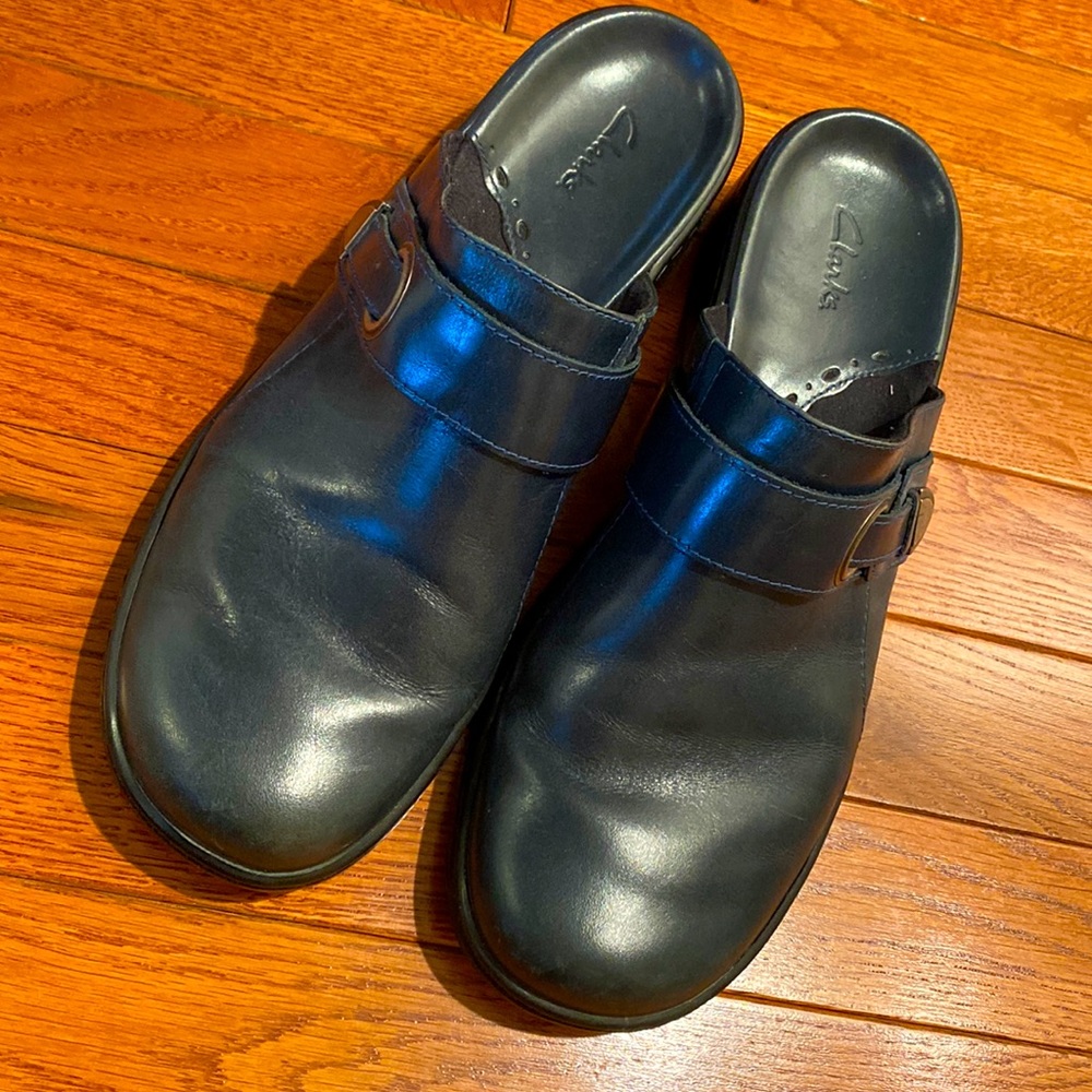 Navy Blue Leather Clark’s Navy Blue Clogs